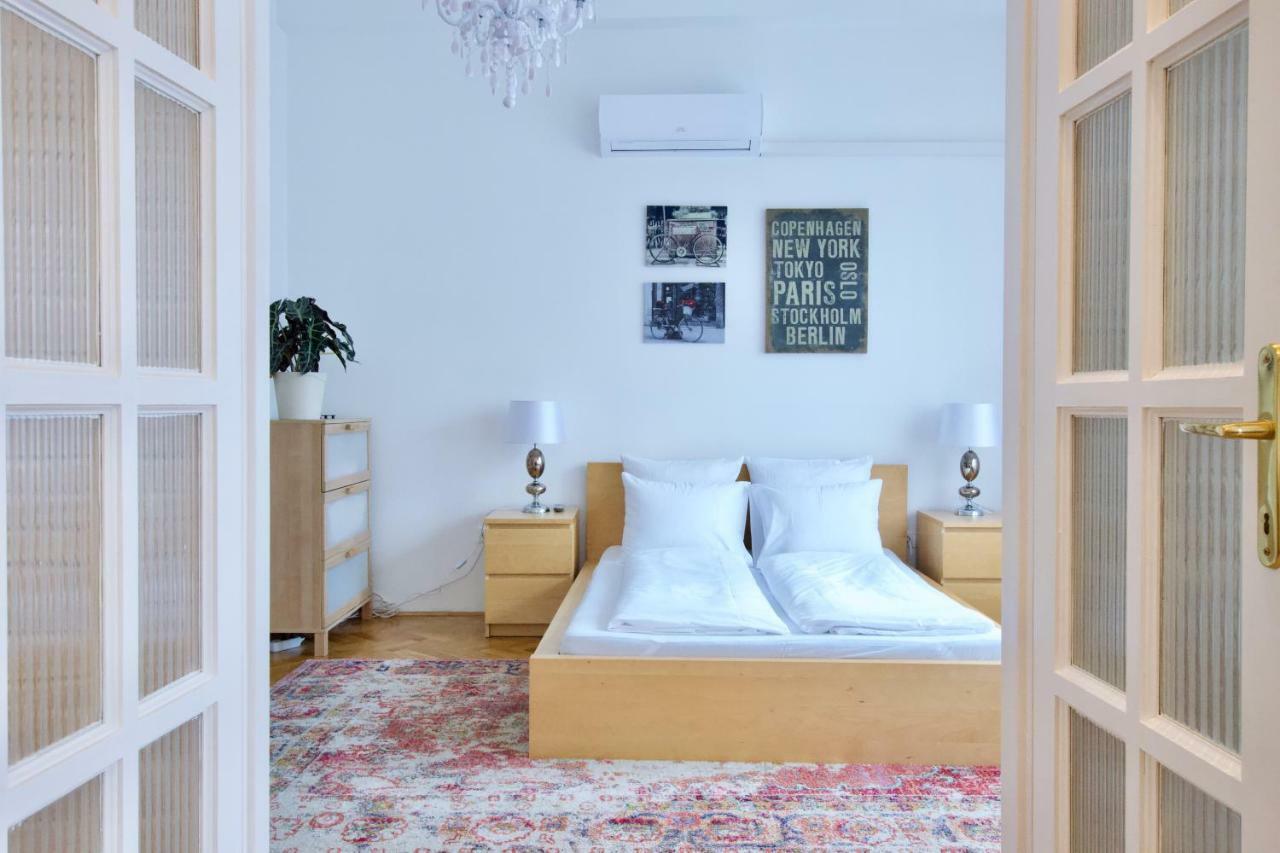 Apartment Standard By Hi5 - Madach Imre 1